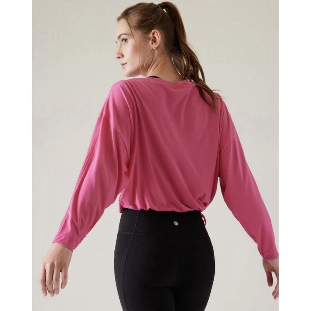 Athleta XL Pink Long Sleeves UPF 25 Breathable Moisture Wick Cool Down Top NWOT - Picture 8 of 16
